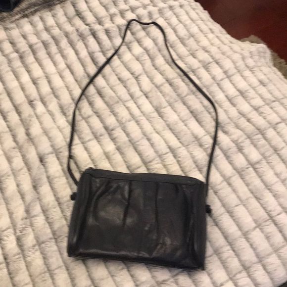 Marshall Fields Handbags - Vintage leather Marshall Fields purse
